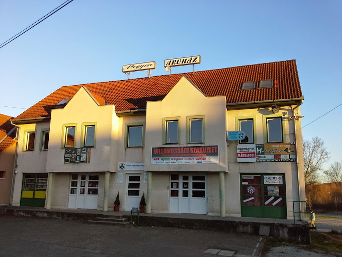 M-ELEKTRO KFT üzlet — Rétság, Piac Tér